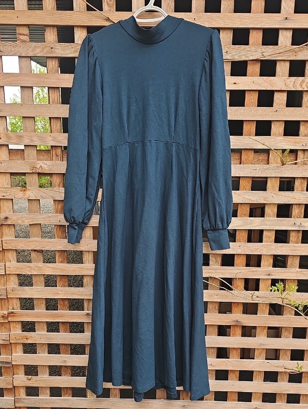Elegant Teal Long-Sleeve Midi Dress with High Neck